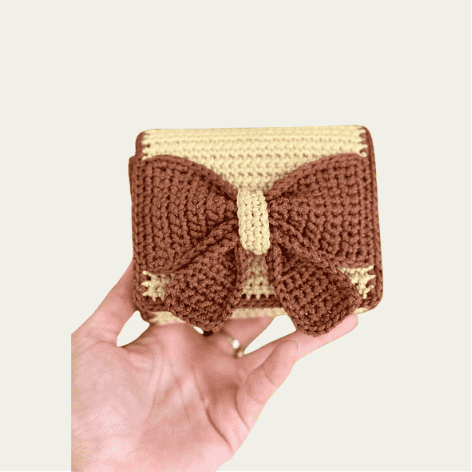 Crochet bow wallet and mini coin purse - handmade knit clutch